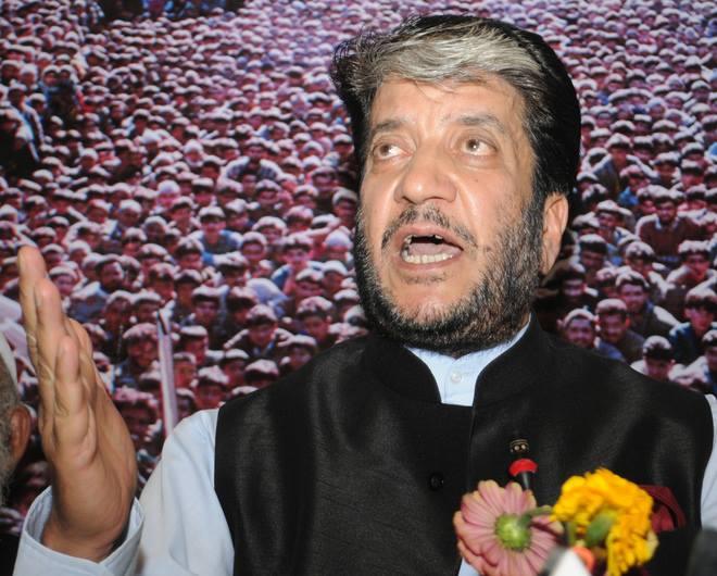 World maintaining criminal silence on Kashmir: Shah